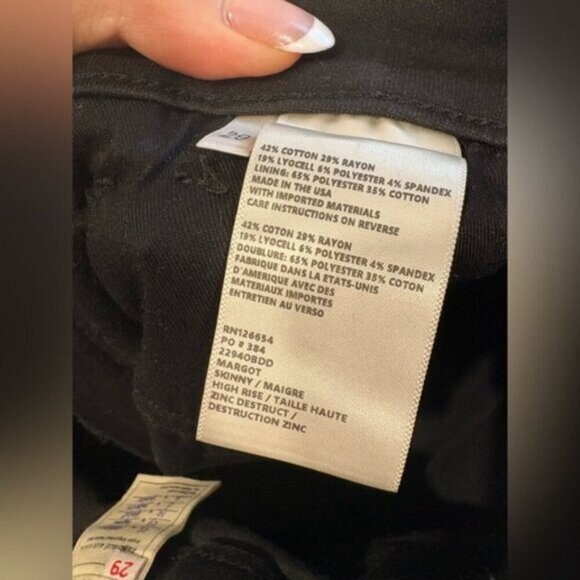 LIKE NEW- L'AGENCE High Rise Margot Skinny Jeans Black Ripped- Size 29 - Picture 2 of 9